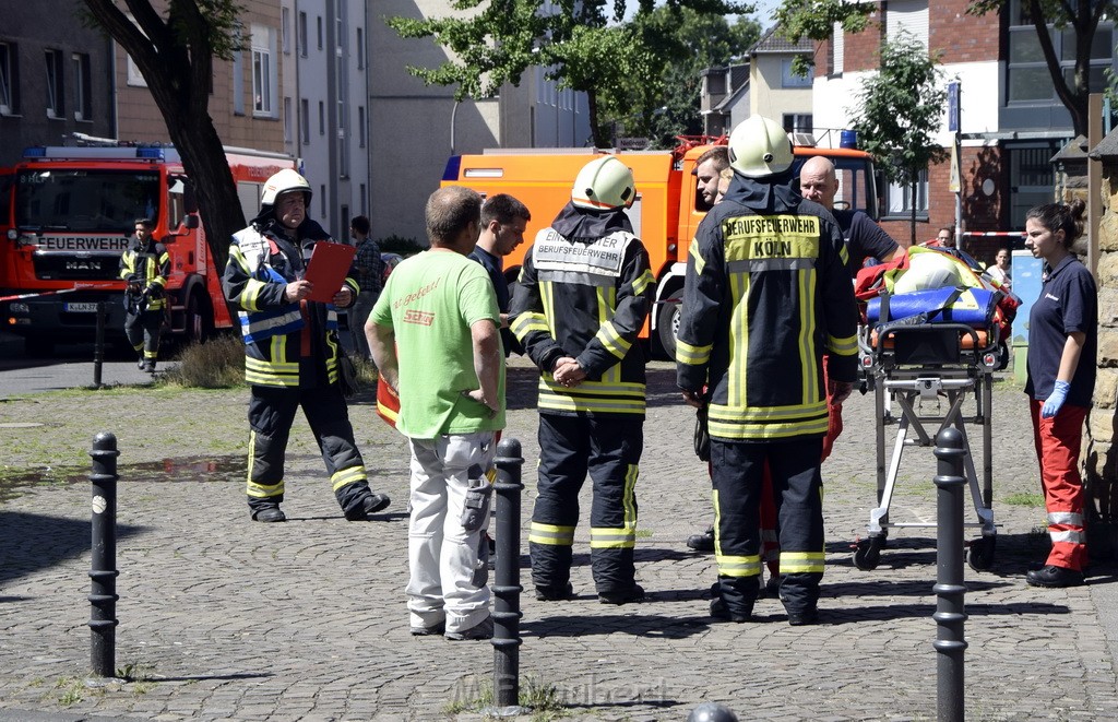 Explo Feuer 2 Koeln Kalk Hoefestr P087.JPG - Miklos Laubert